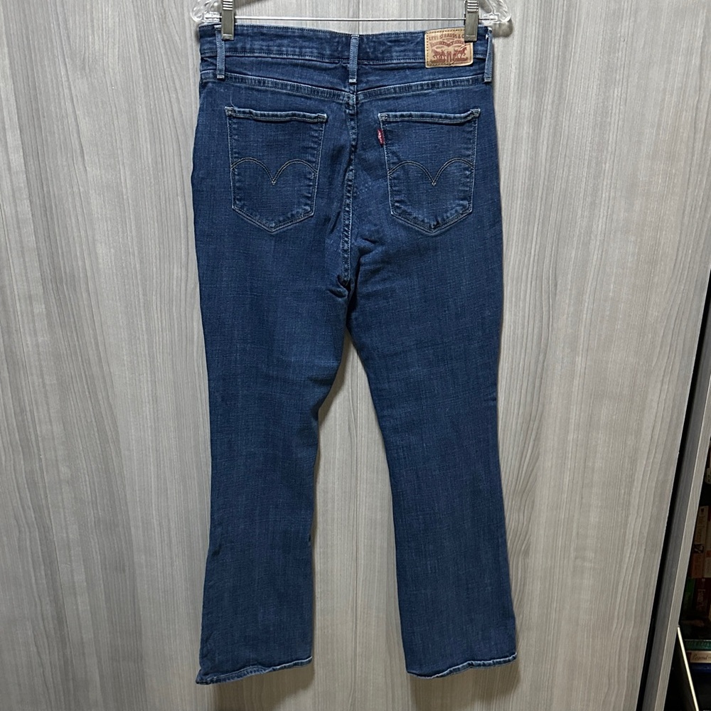 Levi's High Rise Bootcut Blue Jeans - Picture 3 of 3